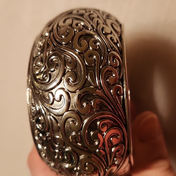 Set of 3 Chunky Statement Bracelets - Picture 8 of 10